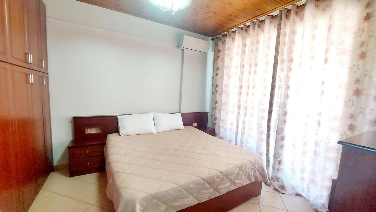 Sea View Apartment Saranda Extérieur photo